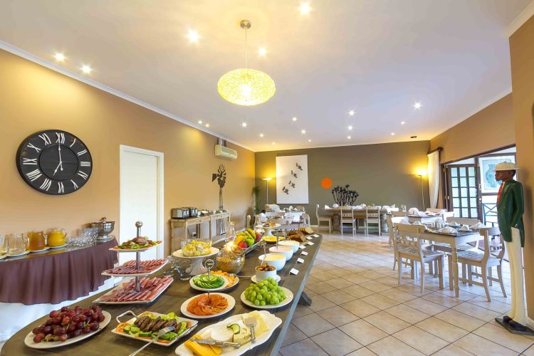 Breakfast Lounge